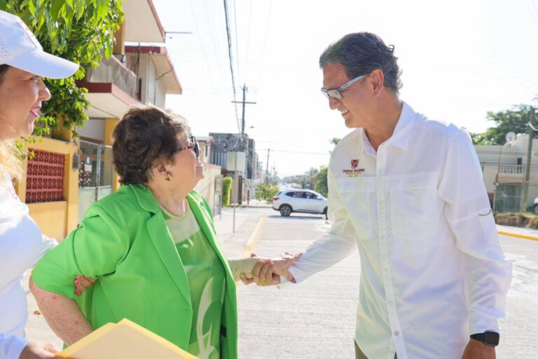 Erasmo González inaugura una Calle Más en la Jardín 20 de Noviembre