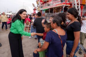 Encabeza Mónica Villarreal festejo a la niñez con más de 10 mil asistentes