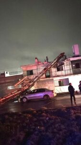 Cae Antena Sobre Carro en Reynosa