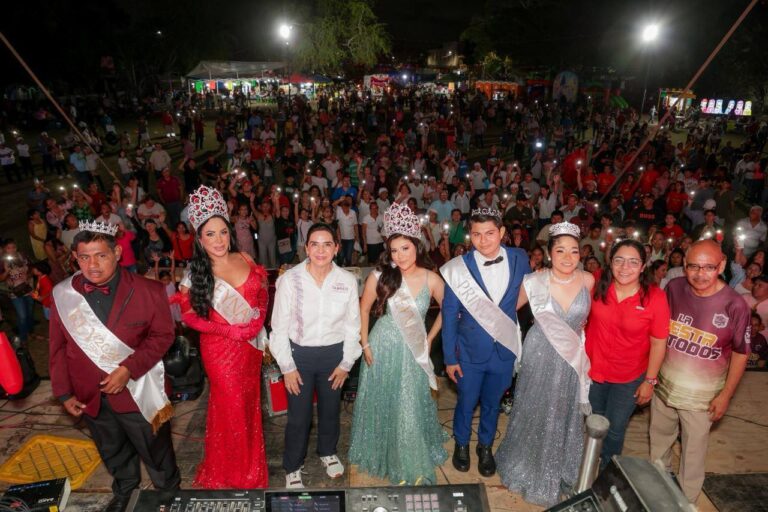 Refrenda Mónica Villarreal compromiso con la Colonia Morelos en su 103 Aniversario