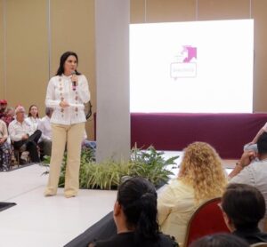 El diálogo de Mónica a mitad del camino