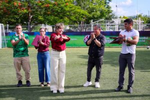 Reactiva SEBIEN cancha de futbol en el Parque Pajaritos