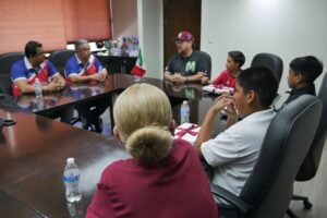Reconoce Miguel Ángel Valdez a estudiantes de Tamaulipas por representar a México en Mundial FIFA 2026