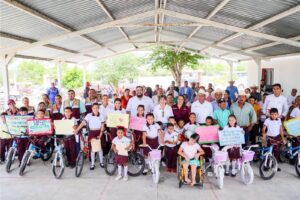 Lleva SEBIEN paquetes alimentarios y Comedor de Bienestar a familias de San Carlos