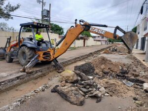 Gobierno del Estado fortalece la infraestructura sanitaria en la colonia Los Mangos con apoyo de COMAPA SUR