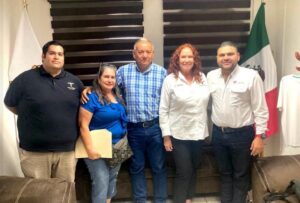 Acerca el ITAVU programas de vivienda a familias de Villa de Casas