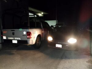 Guardia Estatal brinda resguardo a vehículo de viajero en Estación Segura La Soledad