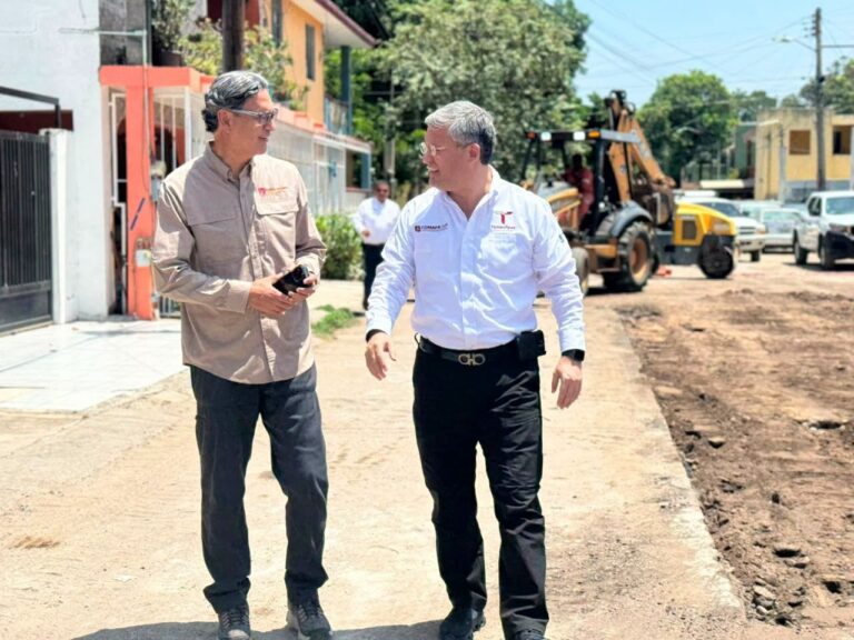 Mejoran COMAPA SUR y Ayuntamiento de Ciudad Madero condiciones de vialidades con programa de bacheo y reposición de concreto