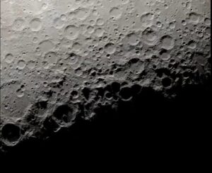 🦠🌕 ¿MICROBIOS DE LA TIERRA PODRÍAN SOBREVIVIR EN LA LUNA?