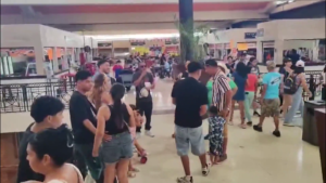 Turistas abarrotan el mercado municipal de Tampico durante las vacaciones